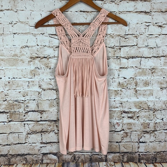 American Eagle Sleeveless Fringe Top NWOT - Picture 2 of 8